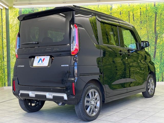 MITSUBISHI DELICA MINI 2023