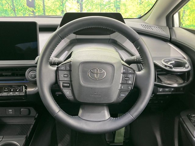 TOYOTA PRIUS 4WD 2024