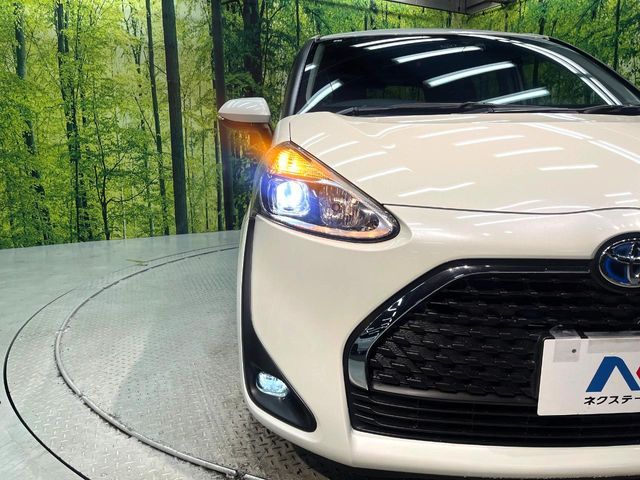 TOYOTA SIENTA HYBRID 2019