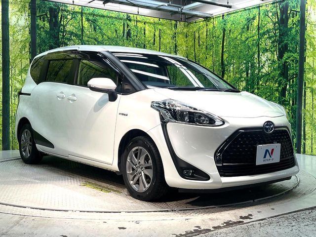 TOYOTA SIENTA HYBRID 2019