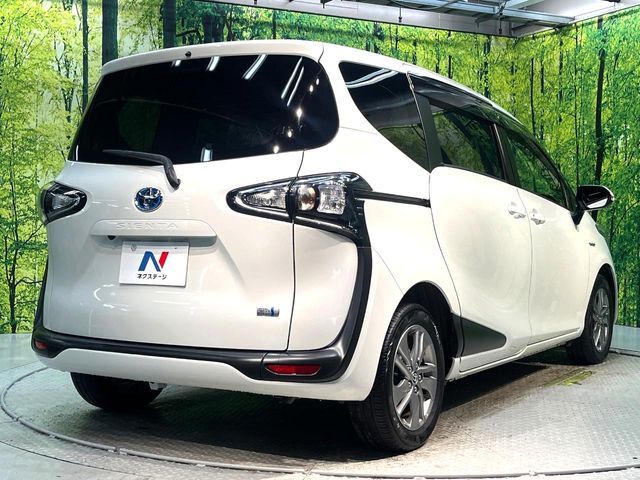 TOYOTA SIENTA HYBRID 2019