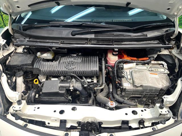 TOYOTA SIENTA HYBRID 2019