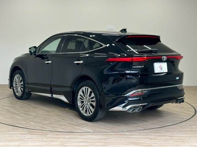 TOYOTA HARRIER 2WD 2023