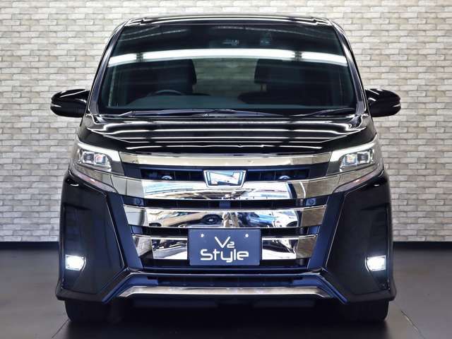 TOYOTA NOAH 2019