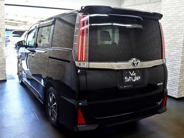 TOYOTA NOAH 2019