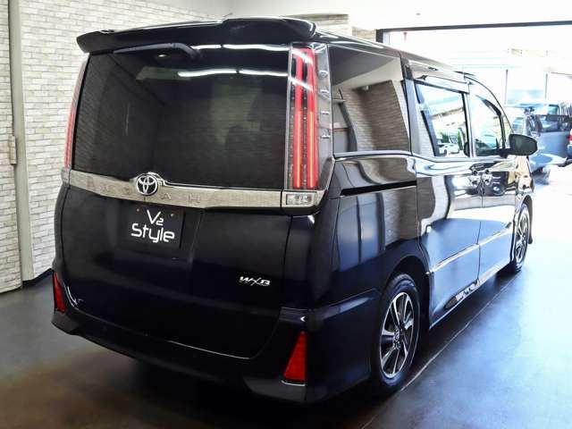 TOYOTA NOAH 2019
