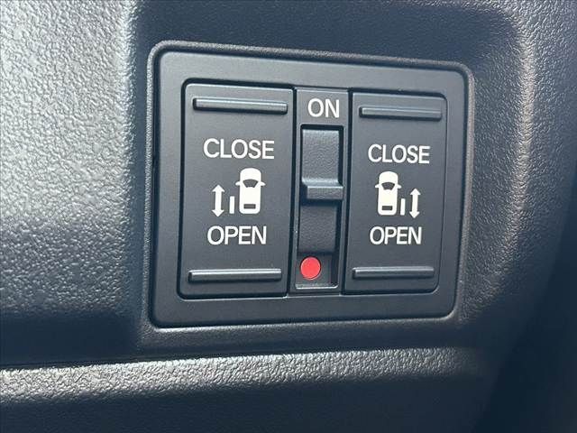 HONDA N BOX CUSTOM 2025