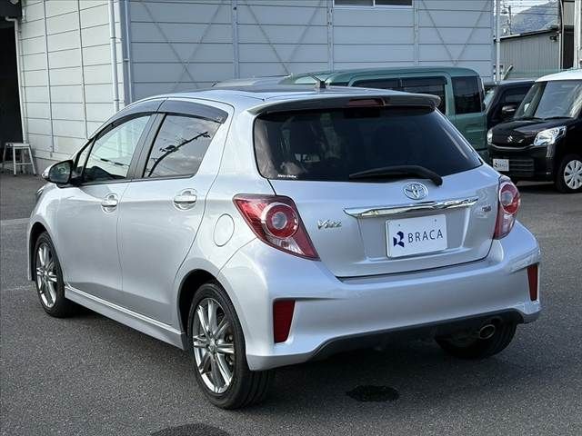 TOYOTA VITZ 2014