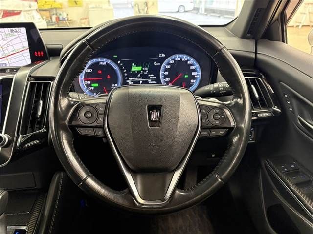 TOYOTA CROWN sedan hybrid 2018