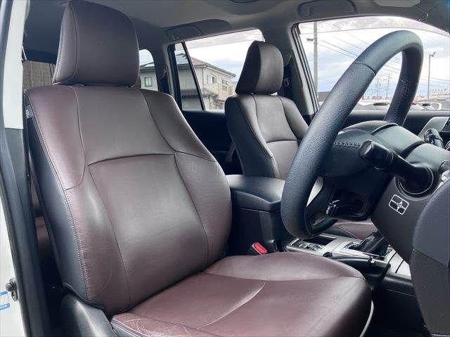 TOYOTA LANDCRUISER PRADO 2016