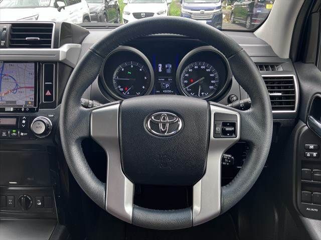 TOYOTA LANDCRUISER PRADO 2016