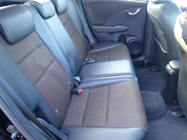 HONDA FIT SHUTTLE HYBRID 2012