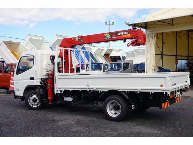 MITSUBISHI CANTER 2024