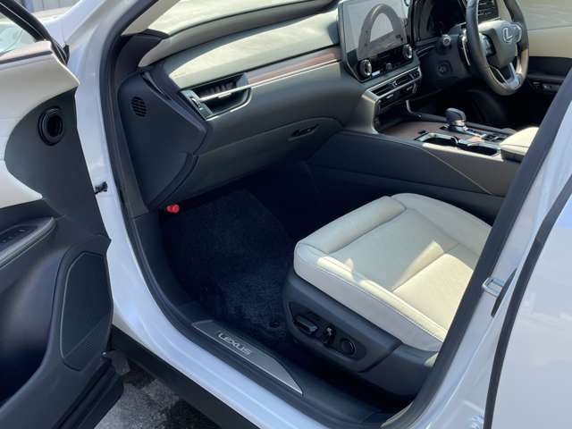 TOYOTA LEXUS RX350h 2023