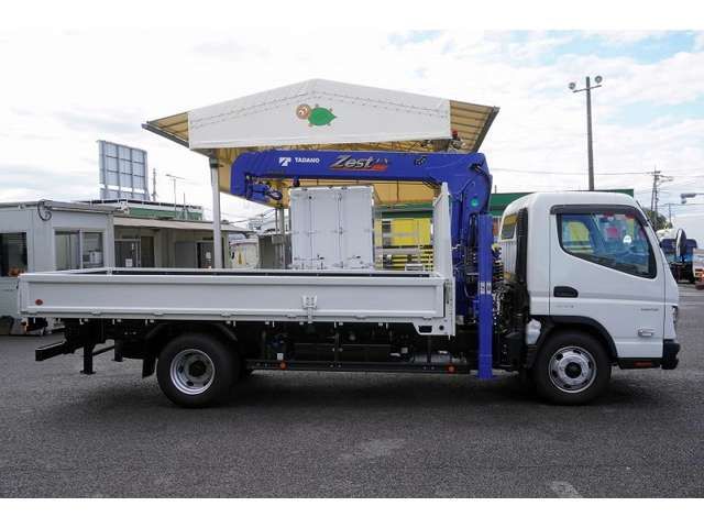 MITSUBISHI CANTER 2024