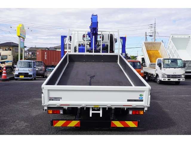 MITSUBISHI CANTER 2024