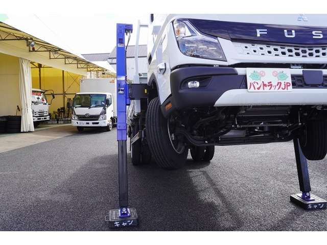 MITSUBISHI CANTER 2024