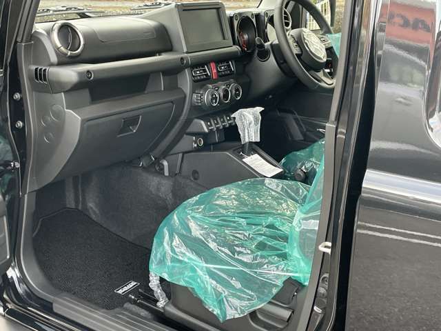 SUZUKI JIMNY NOMADE 2025