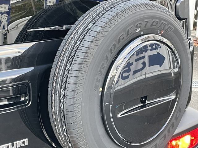 SUZUKI JIMNY NOMADE 2025