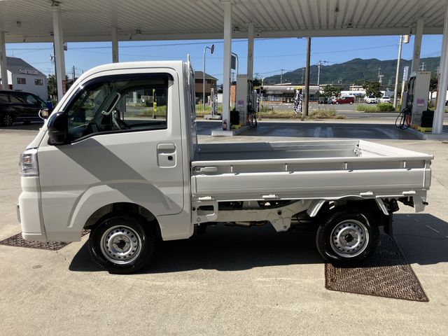 DAIHATSU HIJET truck 2025