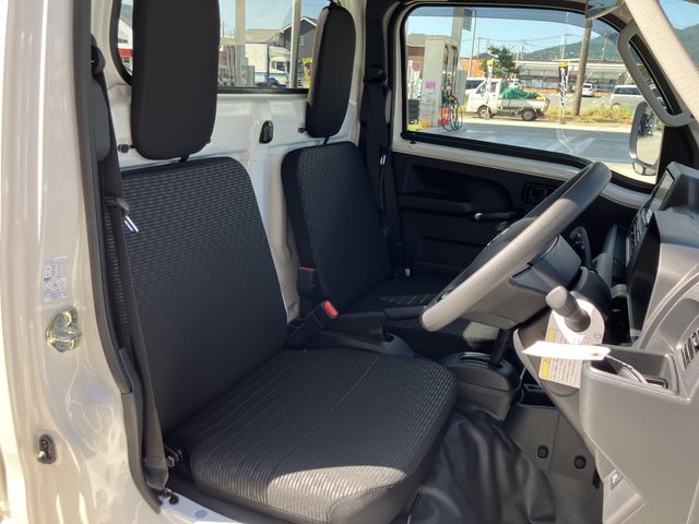 DAIHATSU HIJET truck 2025