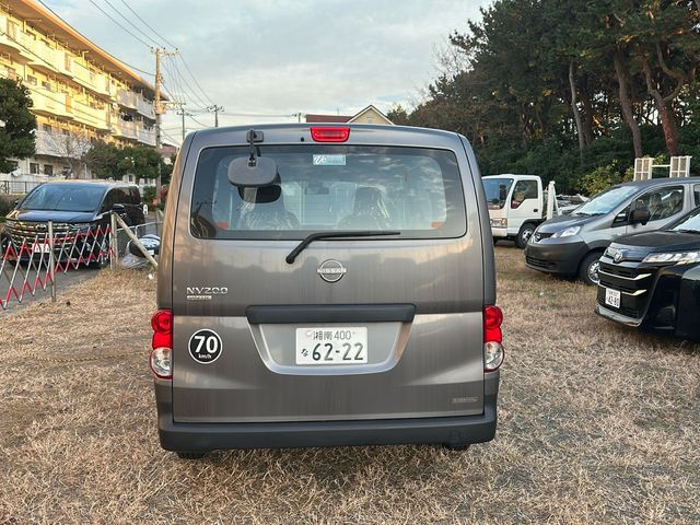 NISSAN NV200 VANETTE van 2022