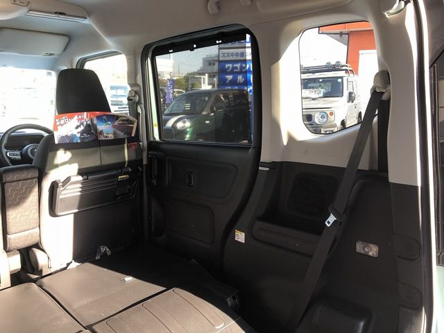 SUZUKI Spacia GEAR 2024