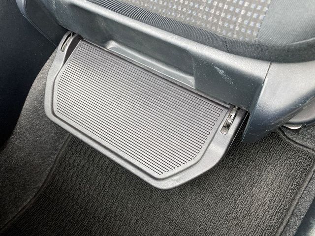 TOYOTA VITZ  4WD 2017