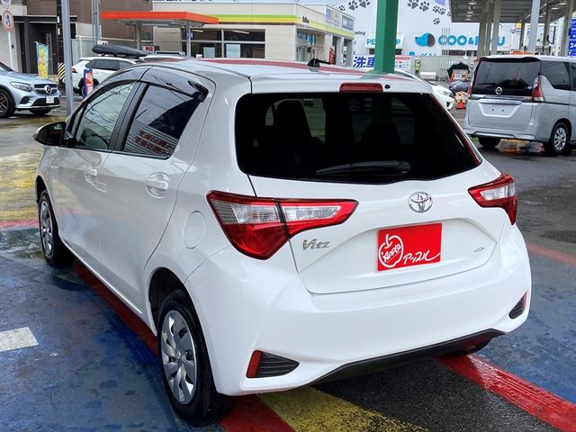 TOYOTA VITZ  4WD 2017