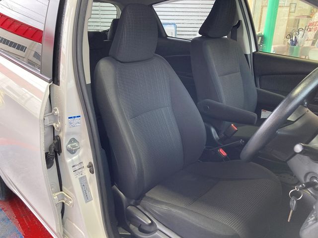 TOYOTA VITZ  4WD 2017