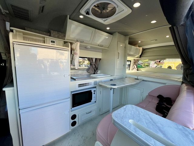 TOYOTA HIACE van 2WD 2021