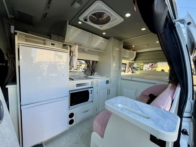 TOYOTA HIACE van 2WD 2021