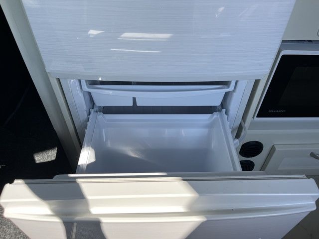 TOYOTA HIACE van 2WD 2021