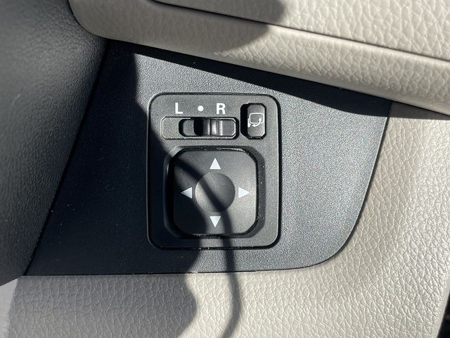 MITSUBISHI eK SPACE 4WD 2015