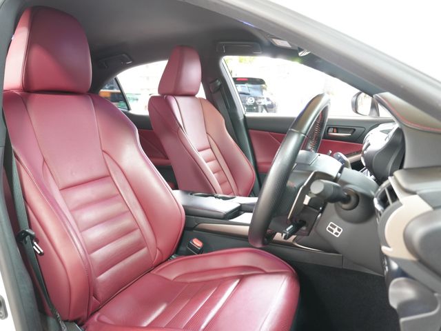 TOYOTA LEXUS IS300h 2017