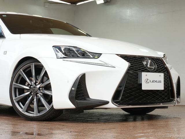 TOYOTA LEXUS IS300h 2017