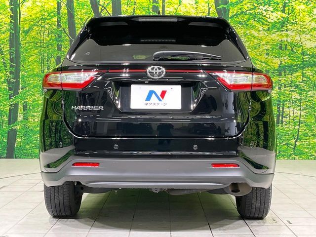 TOYOTA HARRIER 2WD 2017