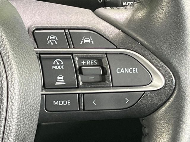 TOYOTA NOAH 4WD 2022