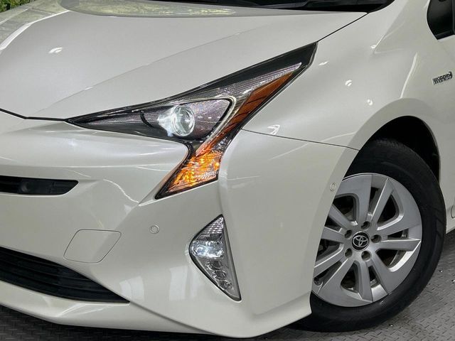 TOYOTA PRIUS 2018