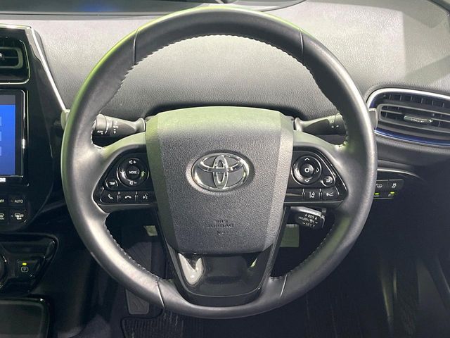 TOYOTA PRIUS 2019