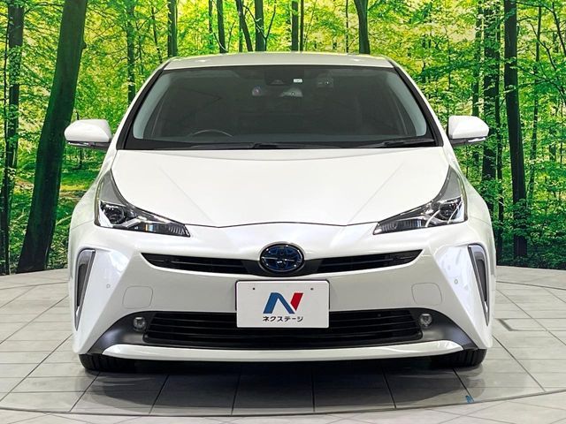 TOYOTA PRIUS 2019