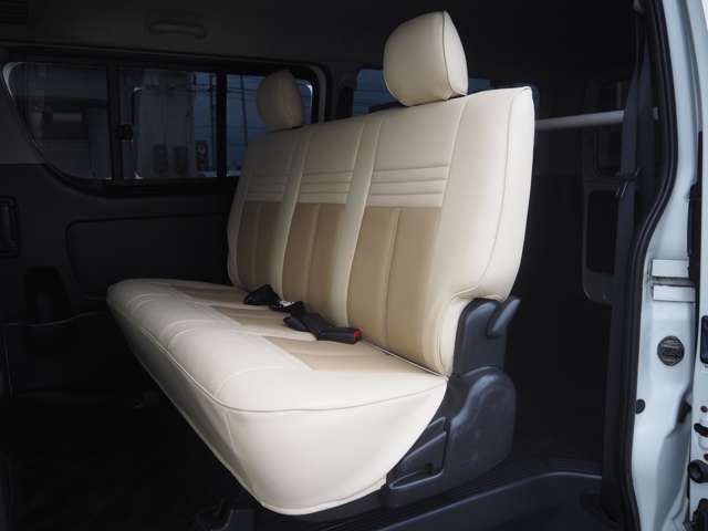 TOYOTA HIACE van 4WD 2010