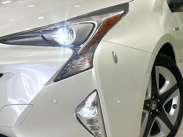 TOYOTA PRIUS 2016