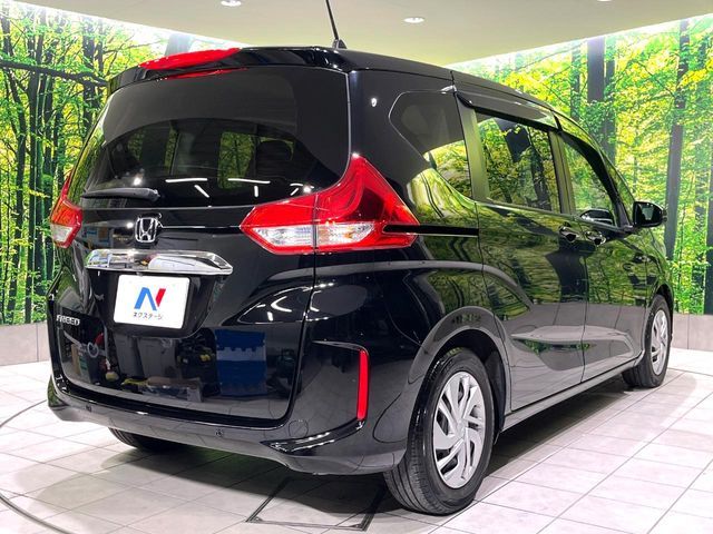 HONDA FREED 2022