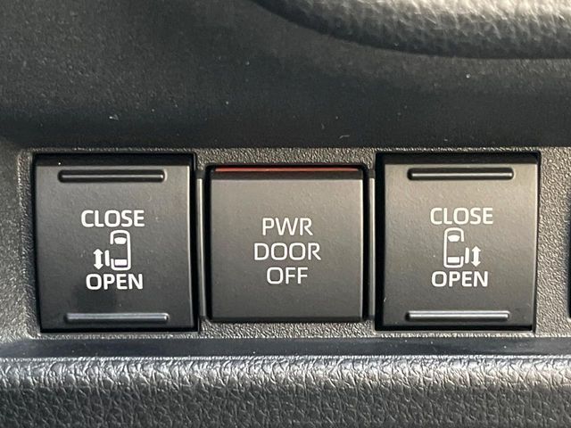 TOYOTA SIENTA HYBRID 2023