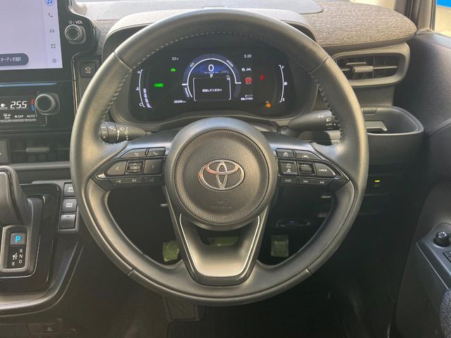 TOYOTA SIENTA HYBRID 2023