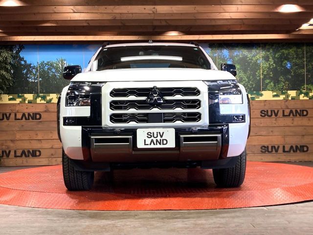 MITSUBISHI TRITON 2024