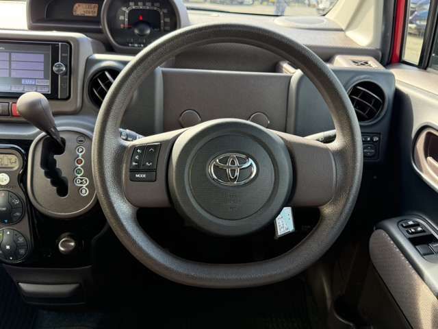 TOYOTA SPADE 4WD 2014