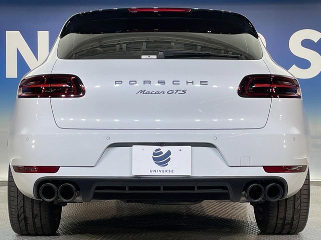 PORSCHE PORSCHE Macan 2016