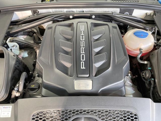 PORSCHE PORSCHE Macan 2016